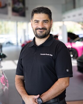 Staff member Armen Mansouri from d5cae16d3d89