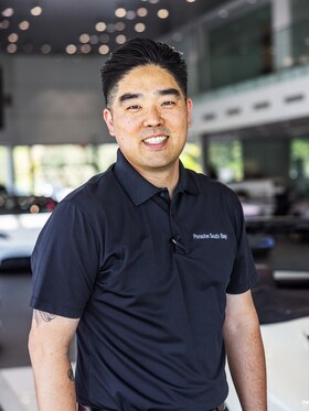 Staff member Alex Kong from d5cae16d3d89