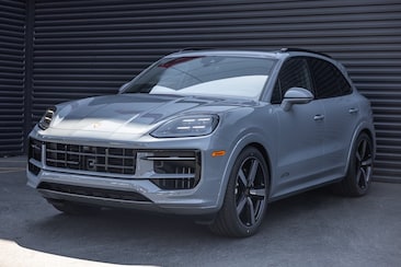 2025 Porsche Cayenne GTS SUV