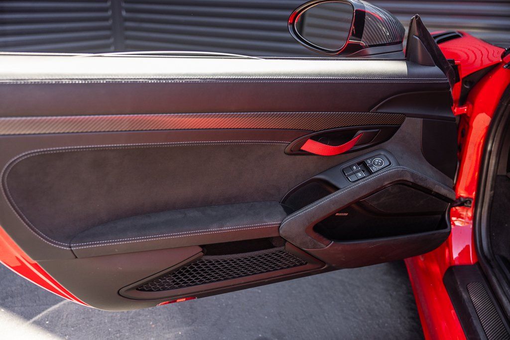 2023 Porsche 718 GT4 RS - Photo 17