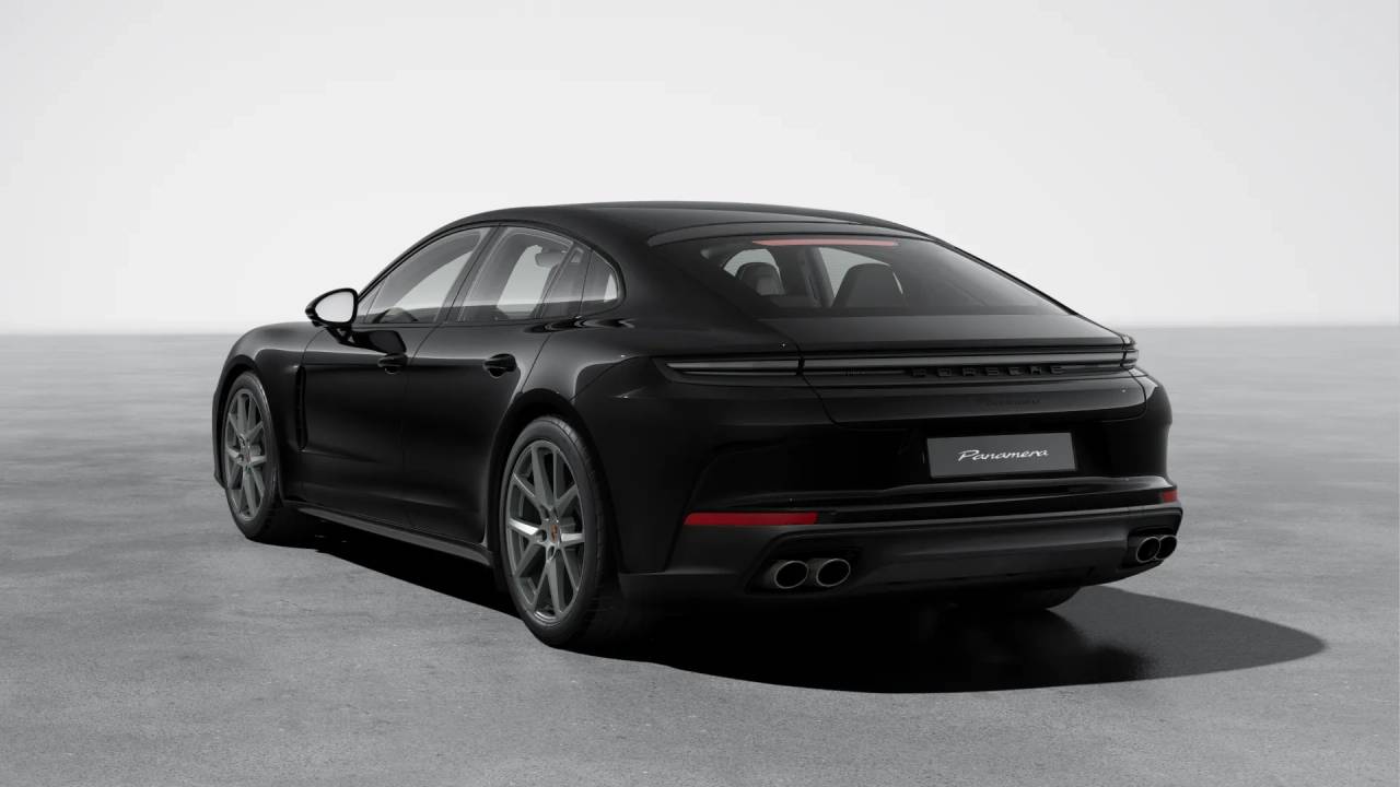 2025 Porsche Panamera 4 photo 3