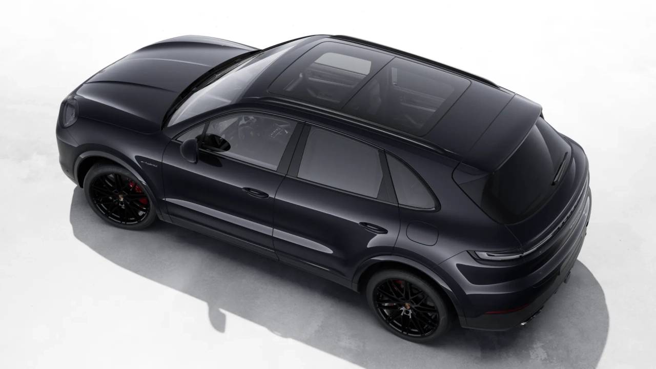 2026 Porsche Cayenne S E-Hybrid photo 4