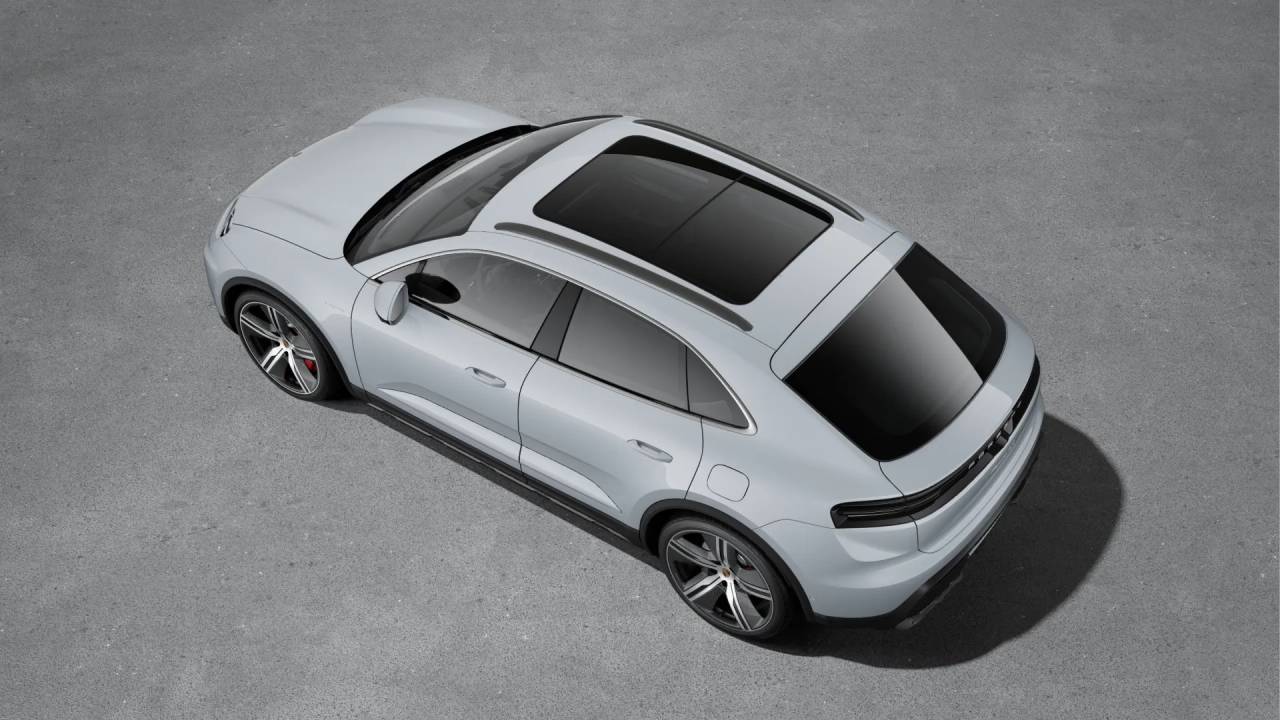 2025 Porsche Macan Electric photo 4