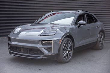 2025 Porsche Macan Electric Turbo SUV