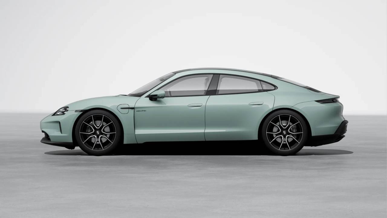 2025 Porsche Taycan photo 2