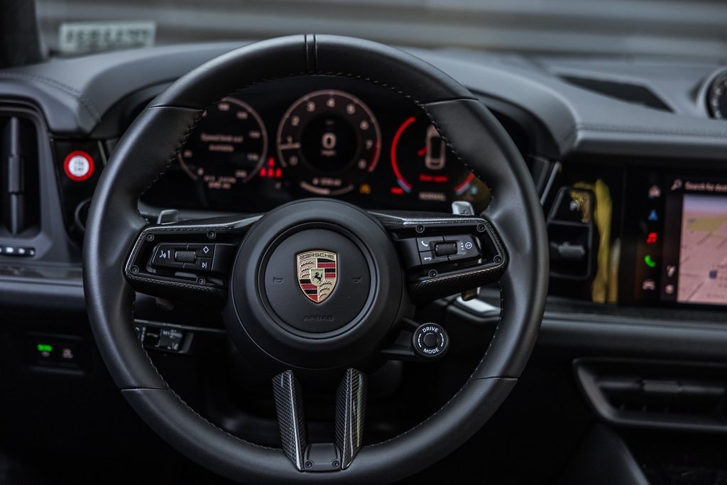 2025 Porsche Cayenne Coupe GTS photo 14