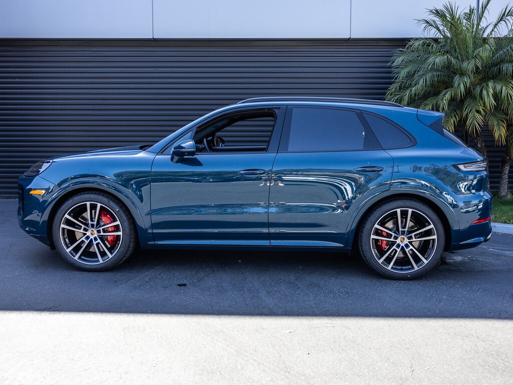 New 2026 Porsche Cayenne GTS SUV