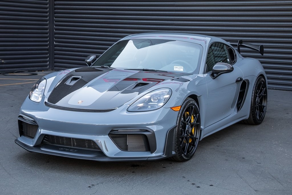 2025 Porsche 718 GT4 RS's photo