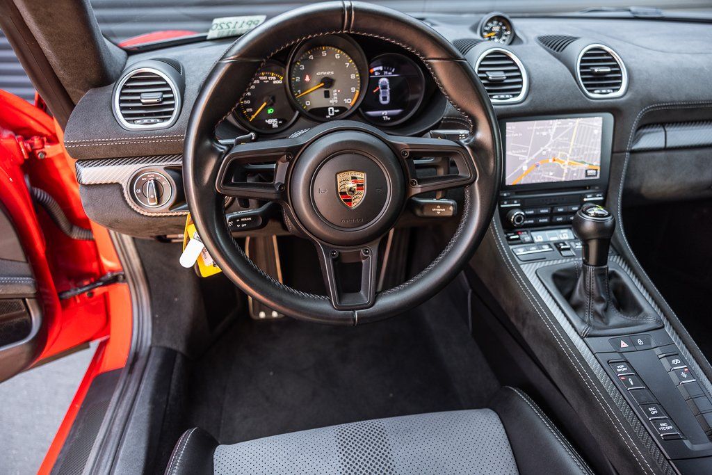 2023 Porsche 718 GT4 RS - Photo 12