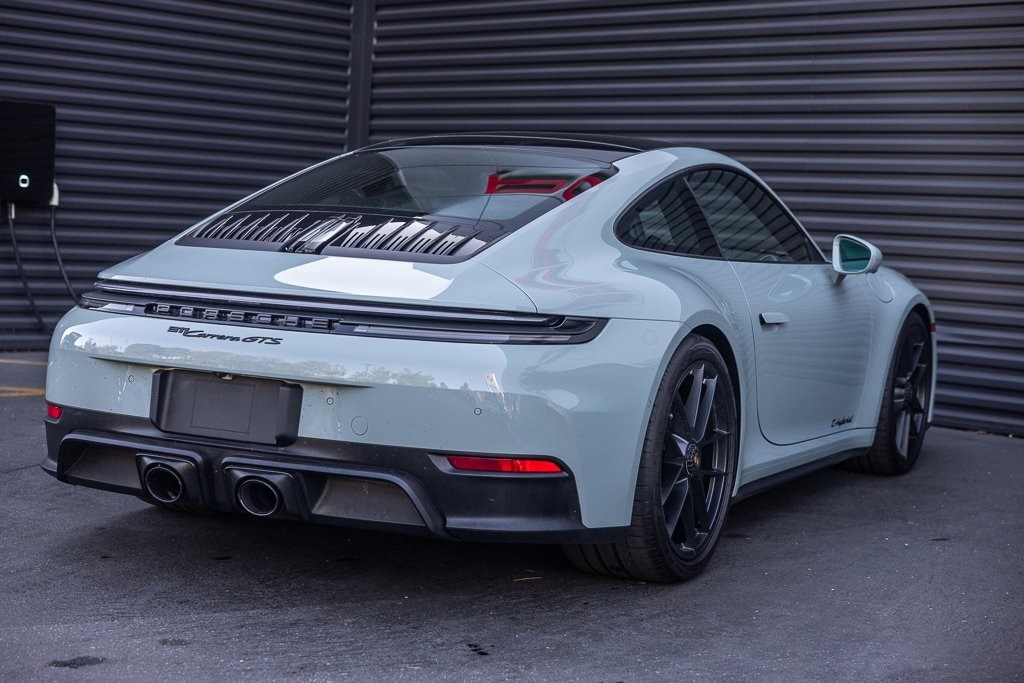 2025 Porsche 911 4 GTS photo 9