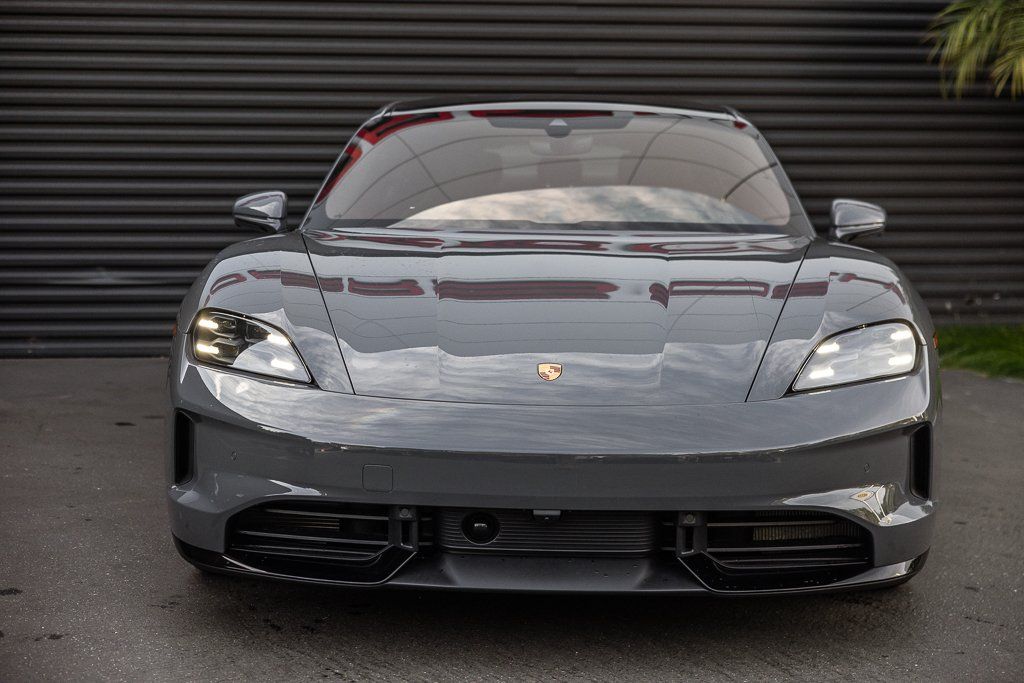 2026 Porsche Taycan GTS - Photo 7
