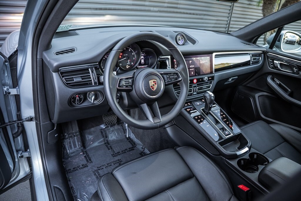 Certified 2025 Porsche Macan SUV