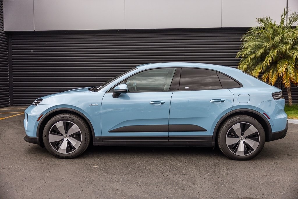 Certified 2025 Porsche Macan Base with VIN WP1AD2XA4SL075137 for sale in Hawthorne, CA