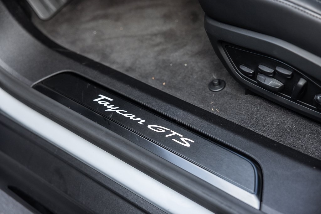 2025 Porsche Taycan GTS photo 20