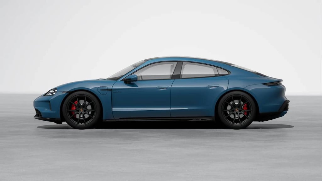 2026 Porsche Taycan GTS photo 2