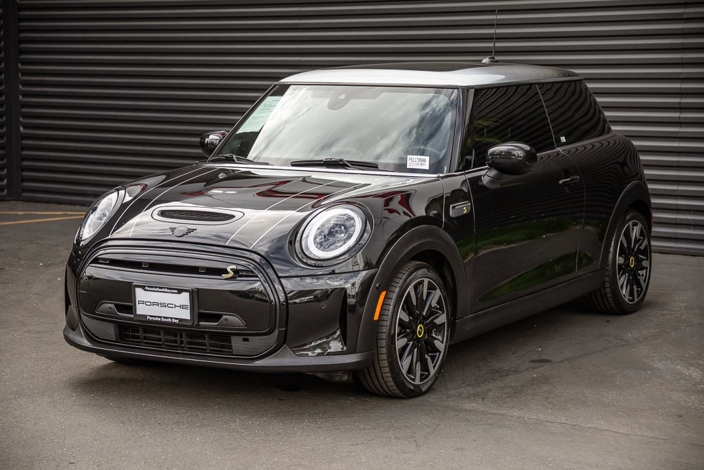 2023 MINI Hardtop 2 Door SE