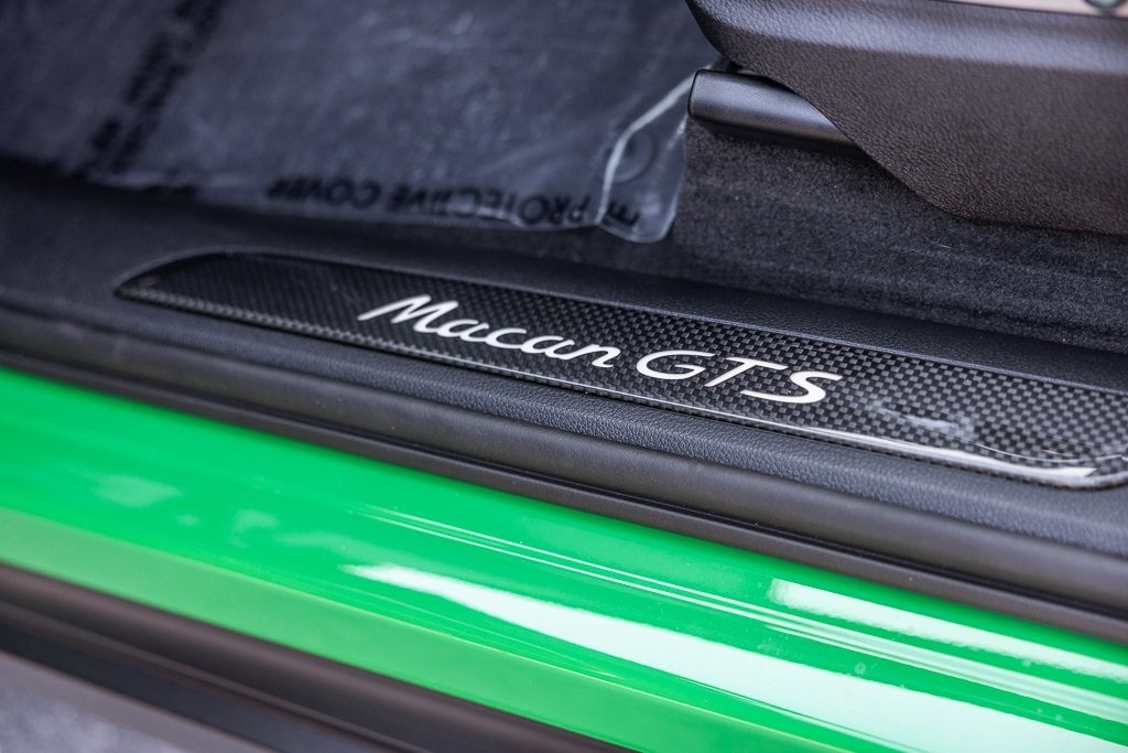 2026 Porsche Macan GTS photo 17
