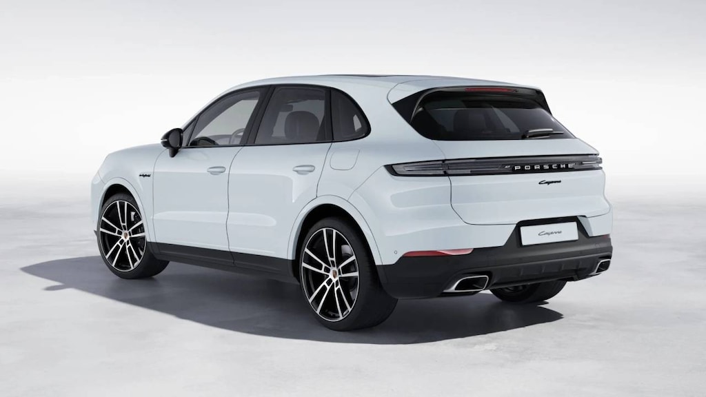 2025 Porsche Cayenne E-Hybrid photo 2