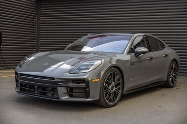 2025 Porsche Panamera E-Hybrid Hatchback
