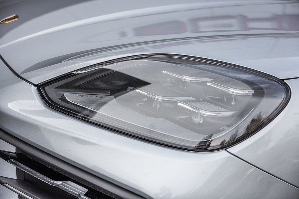 2026 Porsche Cayenne S E-Hybrid - Photo 24