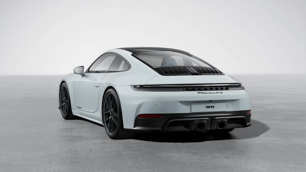 2025 Porsche 911 4 GTS photo 3