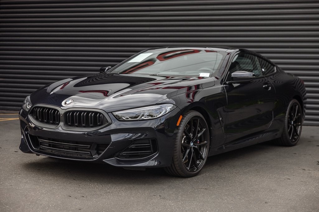 2025 BMW 8 Series 840i's photo