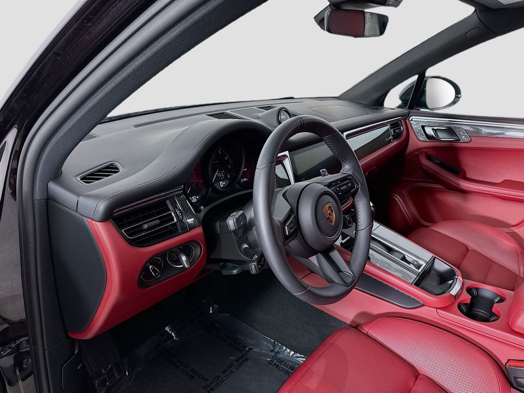 New 2025 Porsche Macan SUV