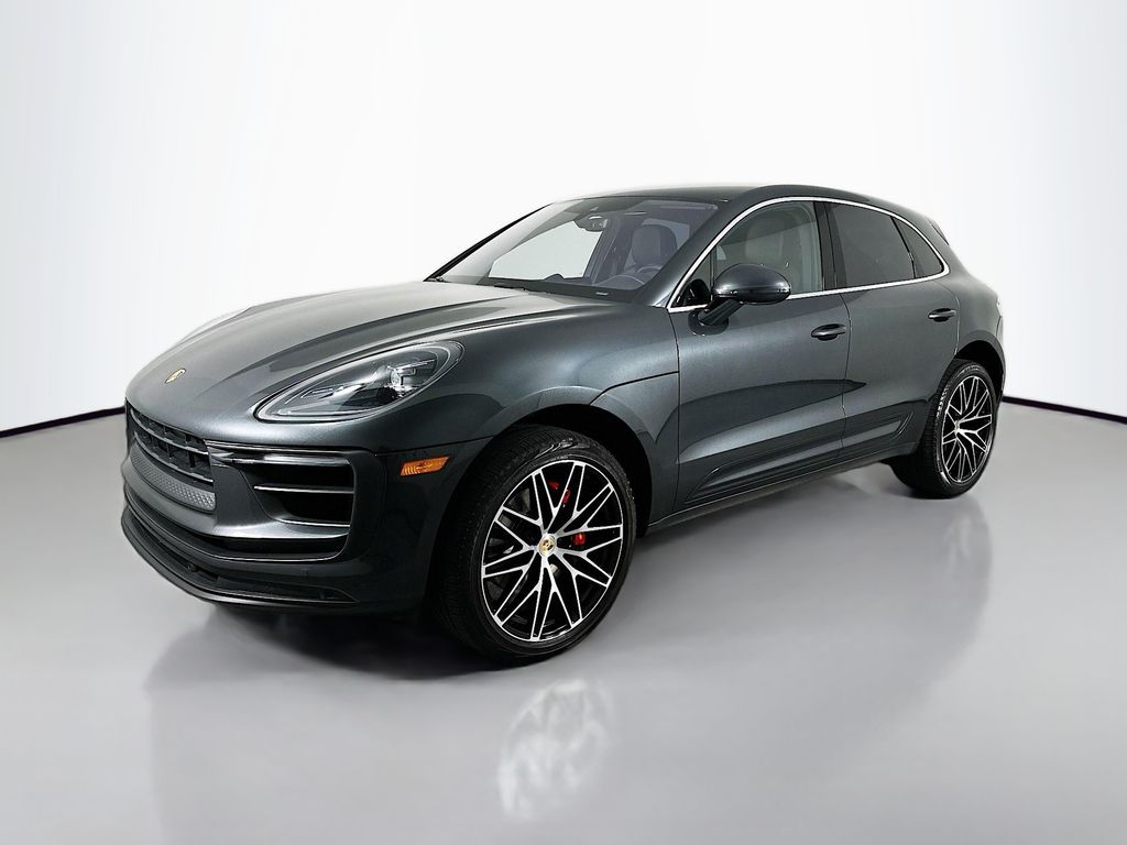 2022 Porsche Macan S's photo