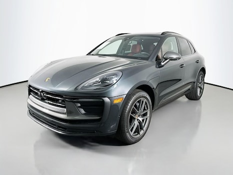 2024 Porsche Macan T SUV