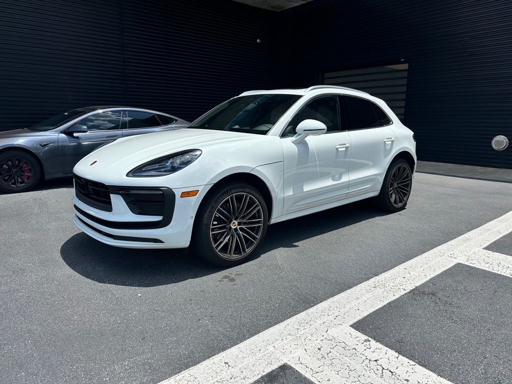 Certified 2024 Porsche Macan SUV