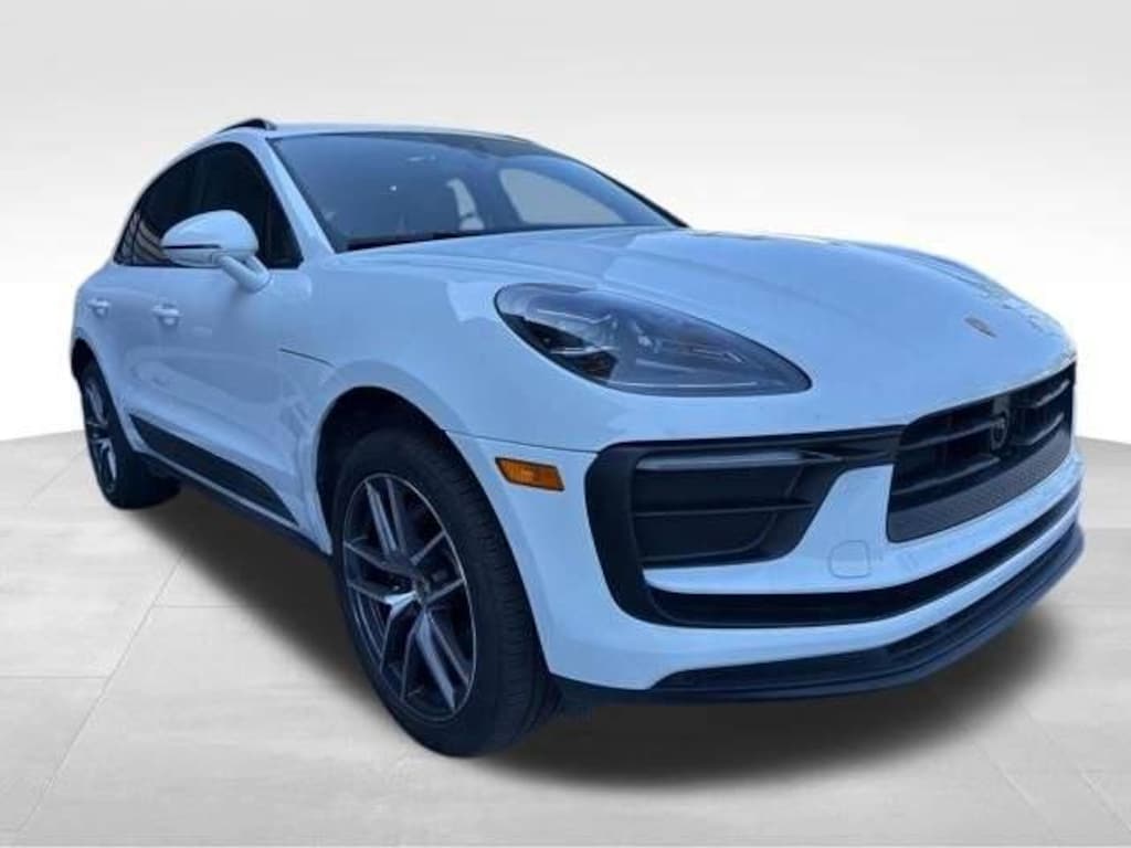 New 2025 Porsche Macan  SUV