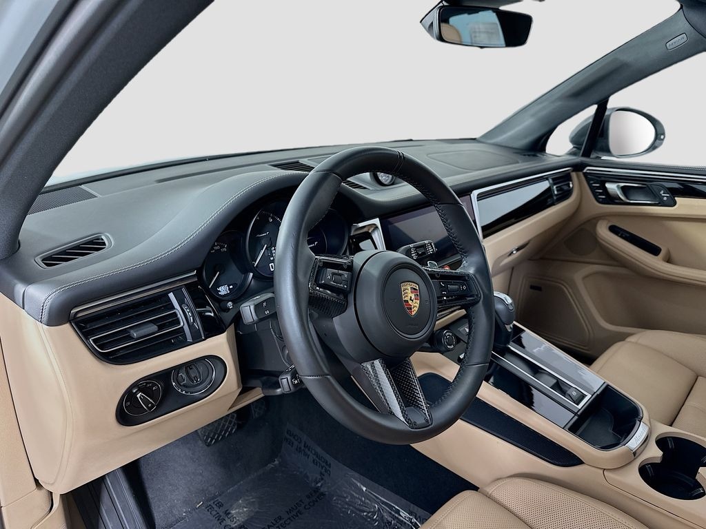 New 2024 Porsche Macan T SUV