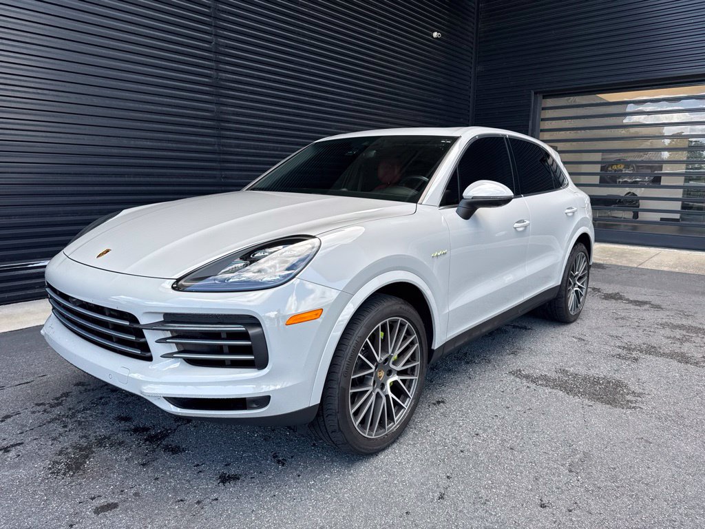  Porsche Cayenne E-Hybrid