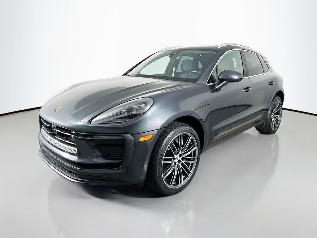 2024 Porsche Macan T's photo