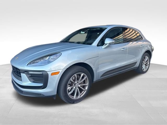 2023 Porsche Macan T