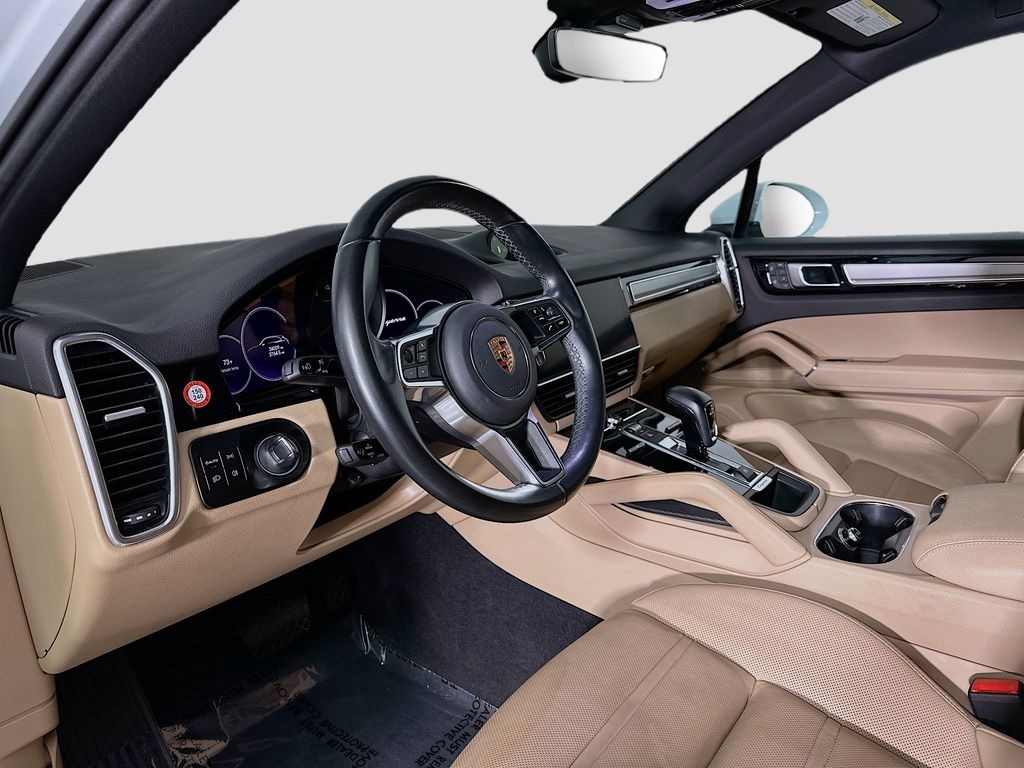 Certified 2023 Porsche Cayenne Platinum Edition SUV