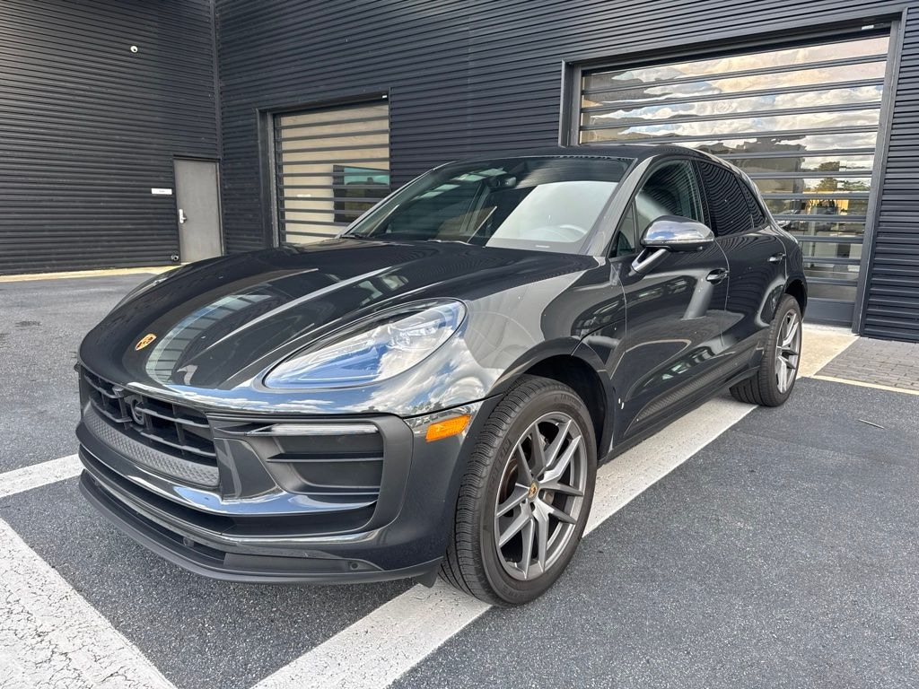 Certified 2024 Porsche Macan SUV