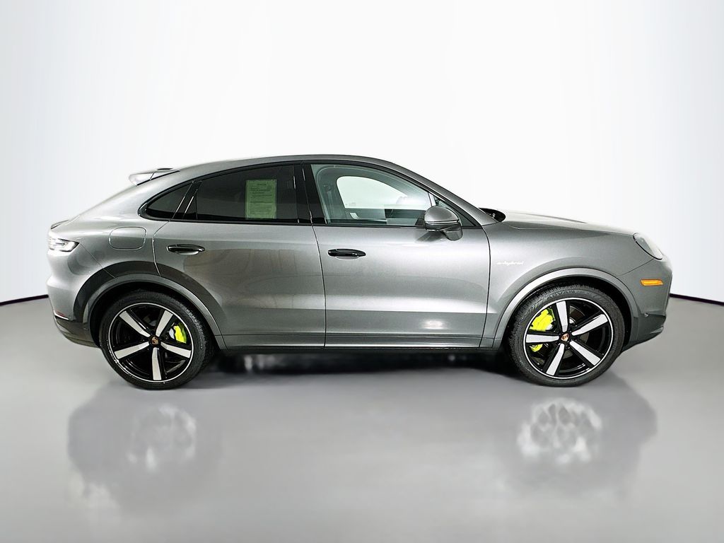 2025 Porsche Cayenne Coup E-Hybrid - Photo 8