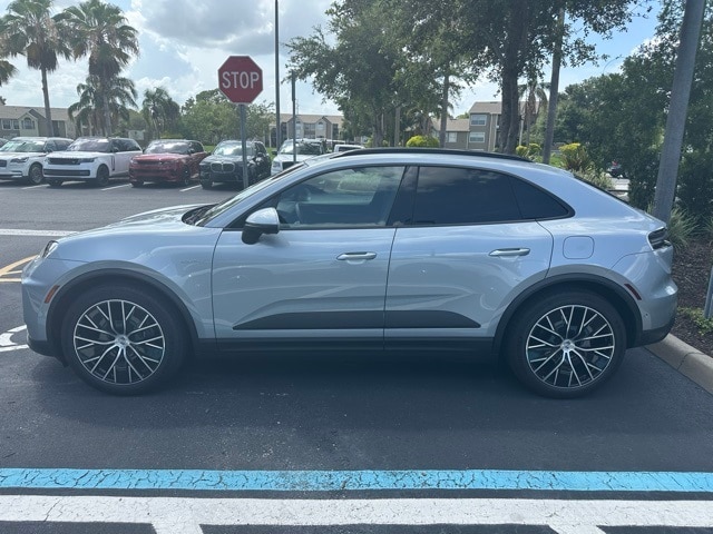 Certified 2025 Porsche Macan Base with VIN WP1AD2XA8SL075271 for sale in Orlando, FL
