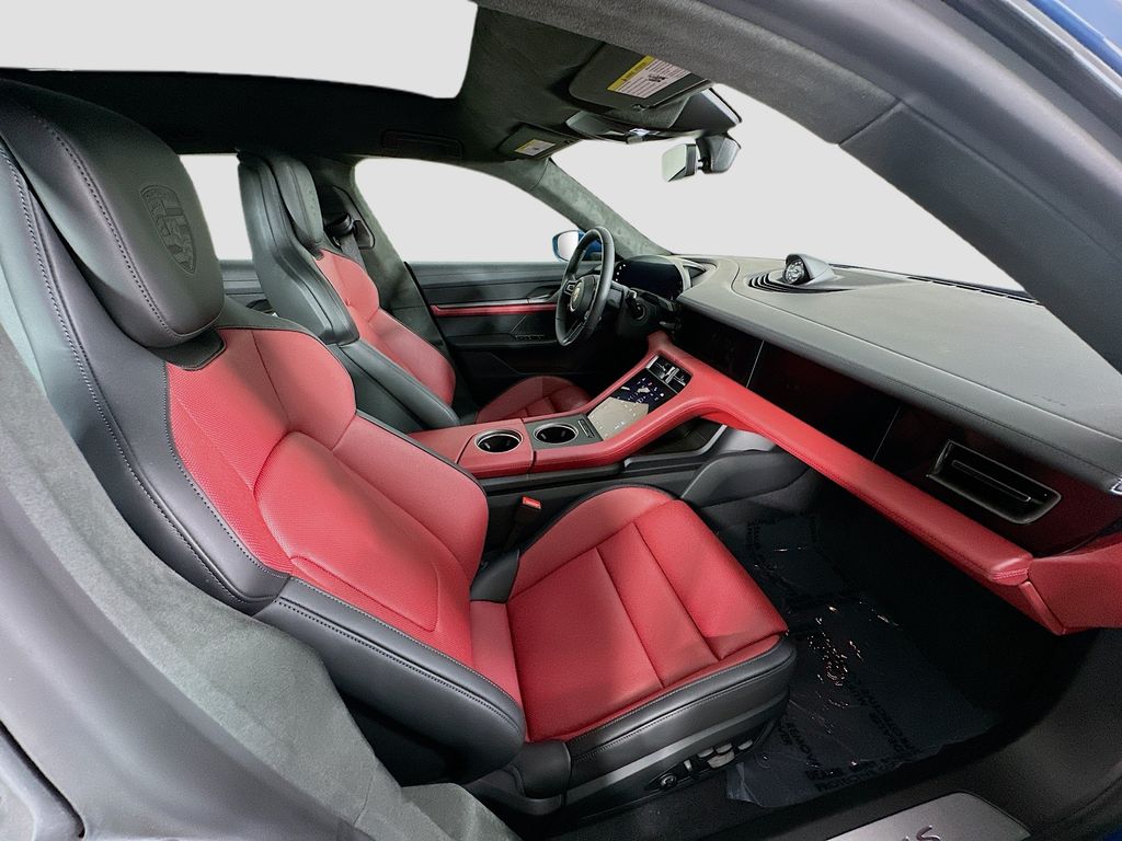 2026 Porsche Taycan S - Photo 31