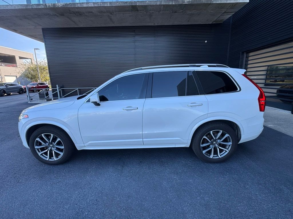 Used 2019 Volvo XC90 T6 Momentum SUV