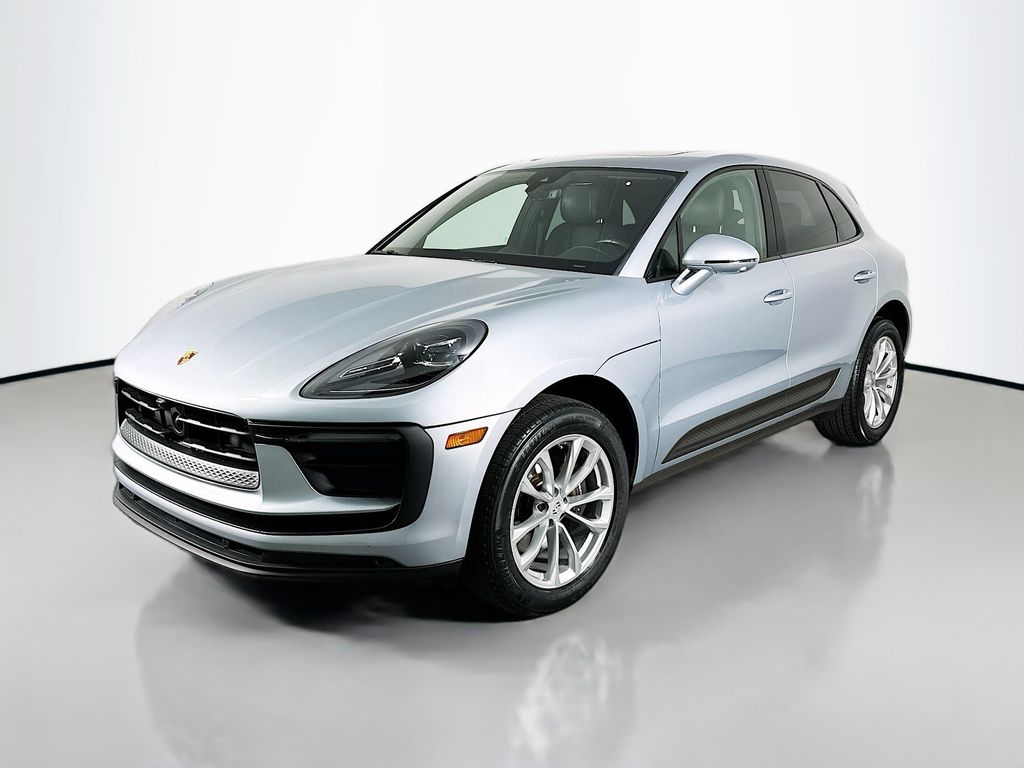 2023 Porsche Macan T