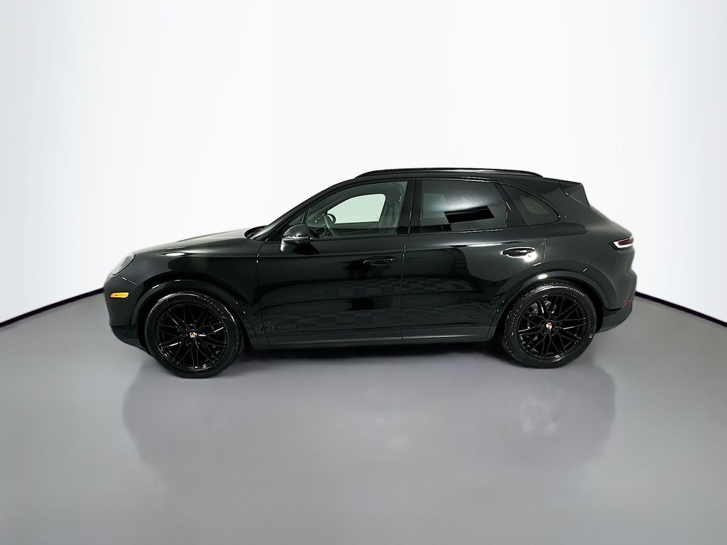 2026 Porsche Cayenne Base - Photo 2