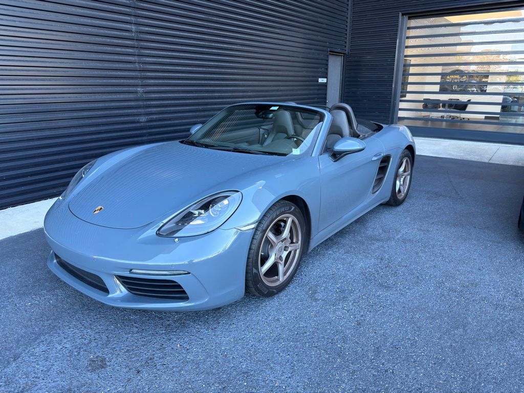 2017 Porsche 718 Base