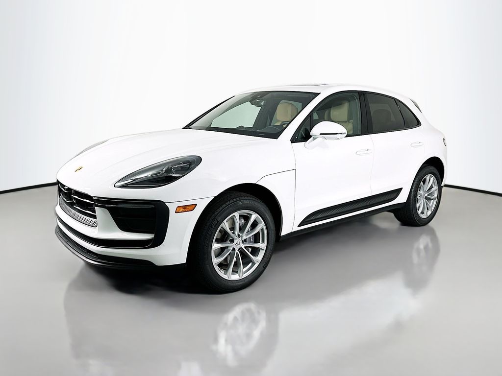 2025 Porsche Macan T's photo