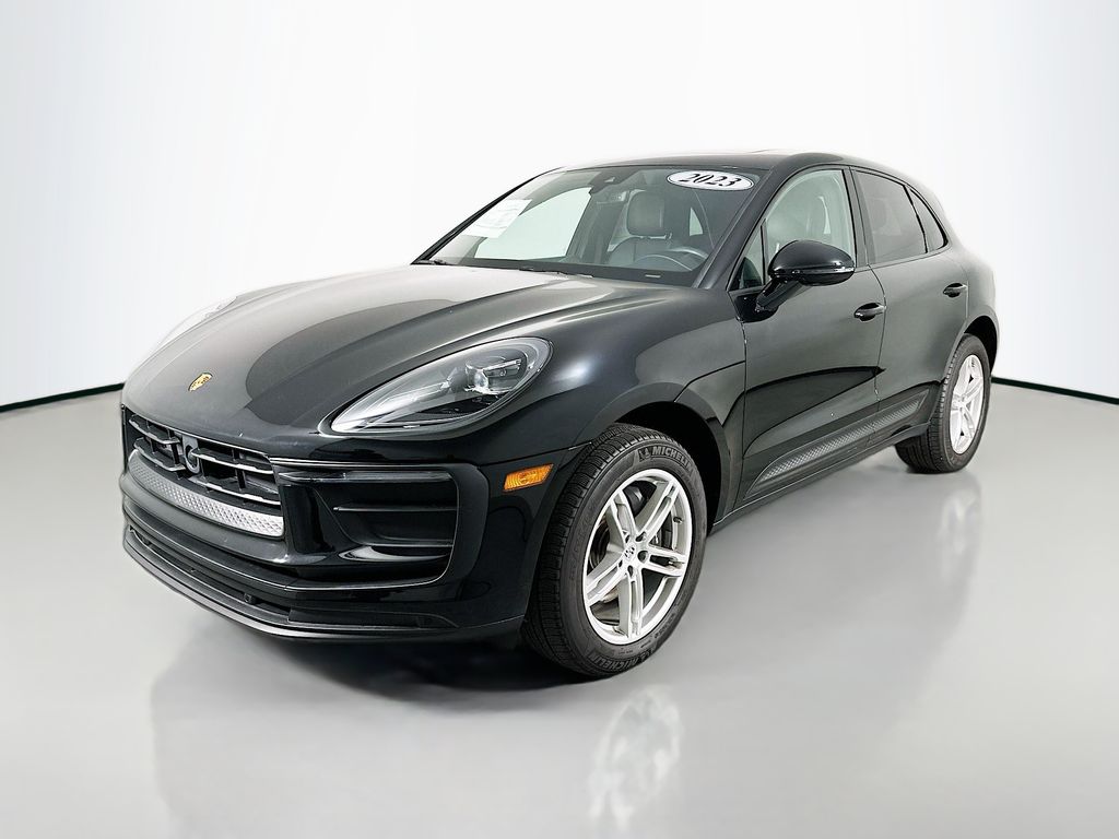 2023 Porsche Macan T