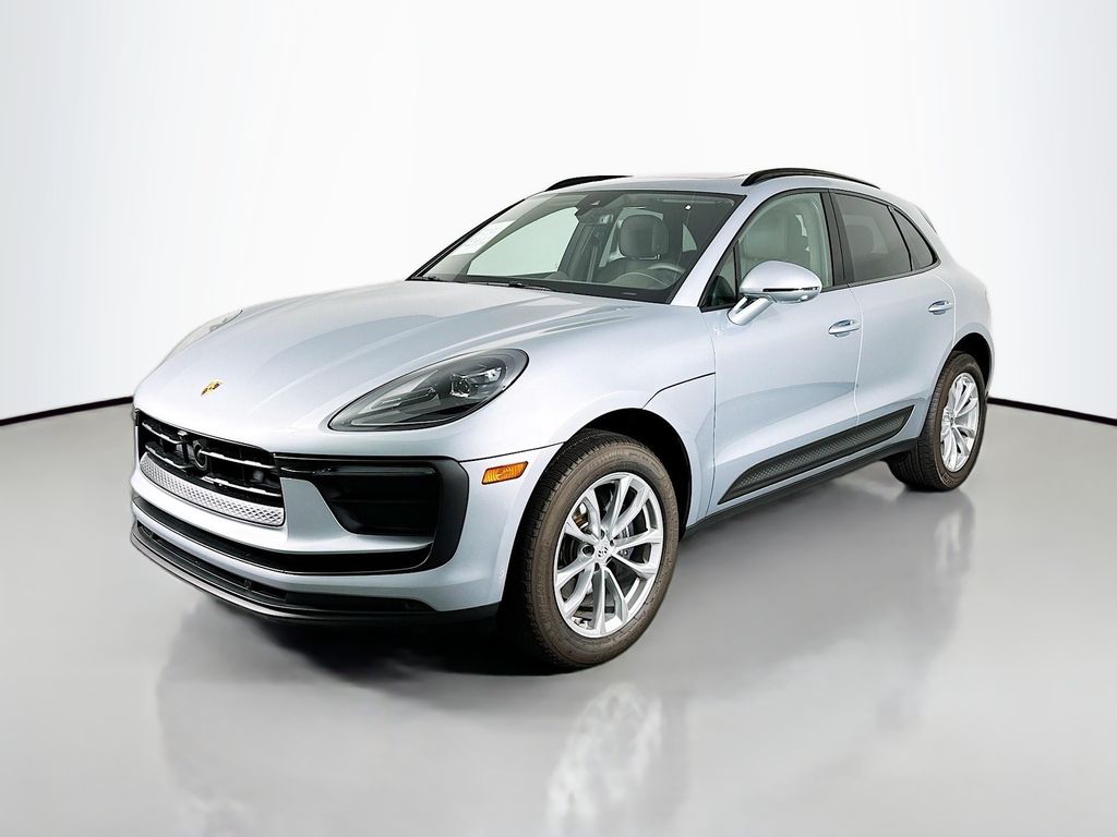 2025 Porsche Macan T's photo