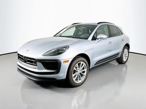 2025 Porsche Macan SUV