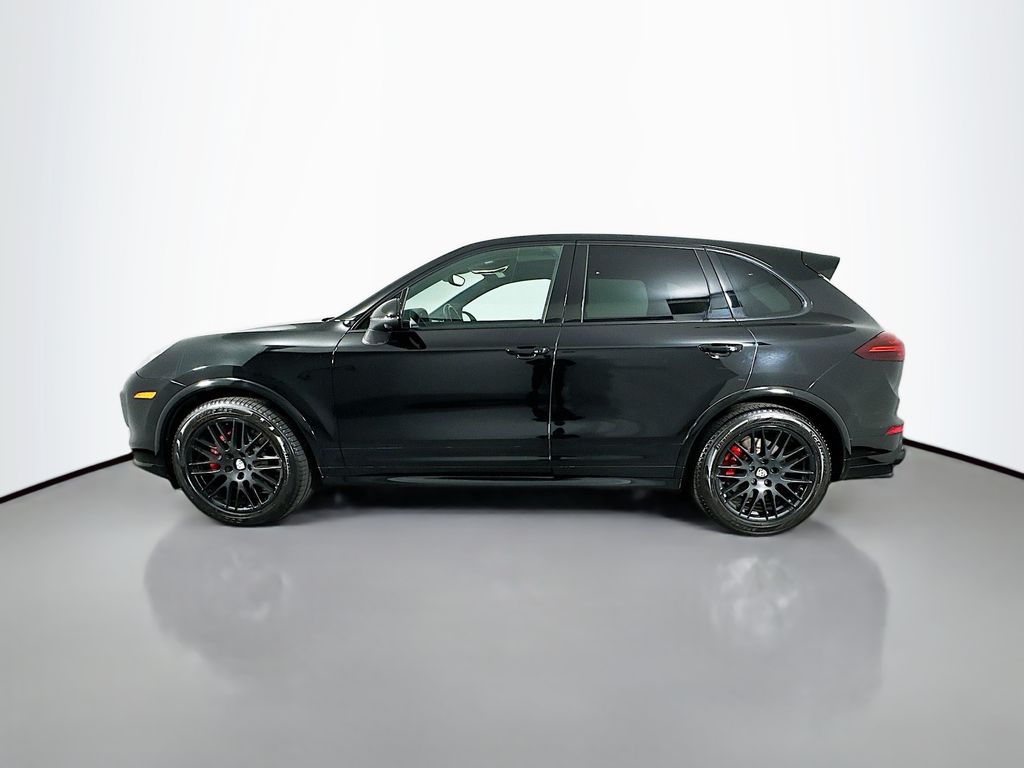 2016 Porsche Cayenne GTS