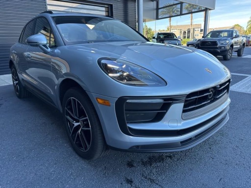 Certified 2025 Porsche Macan SUV